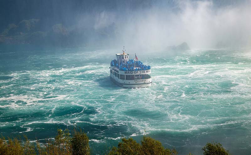 MAID OF THE MIST NIAGARA FALLS