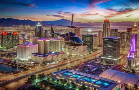 Las Vegas strip in elicottero