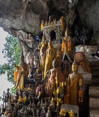 Le suggestive grotte di Pak Ou Le suggestive grotte di Pak Ou